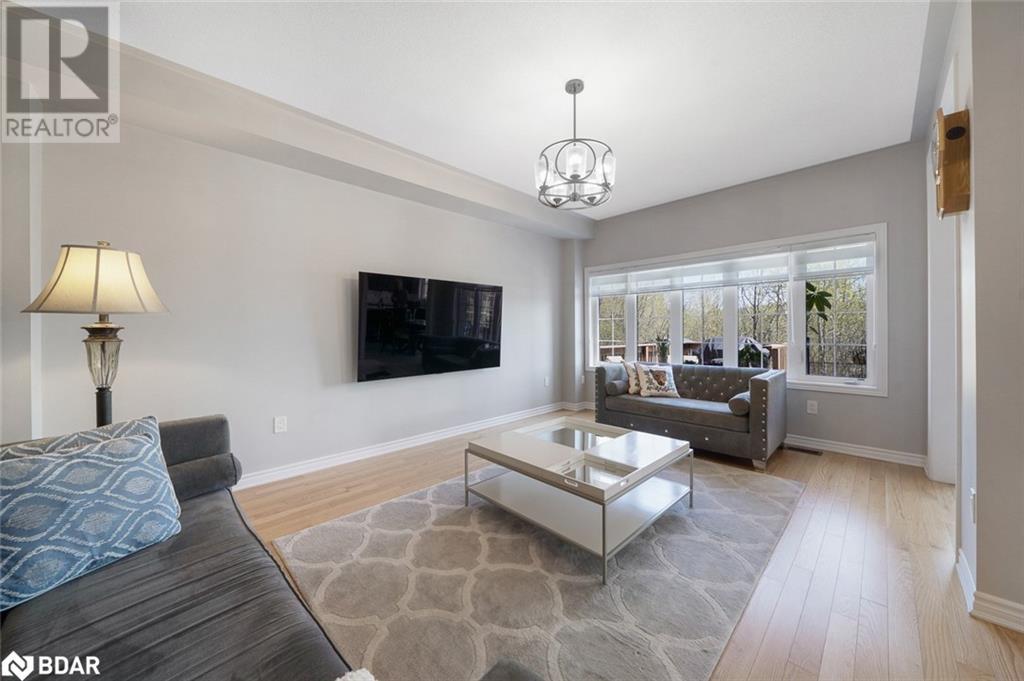 Photo 9 of 1601 Emberton Way, Innisfil ON