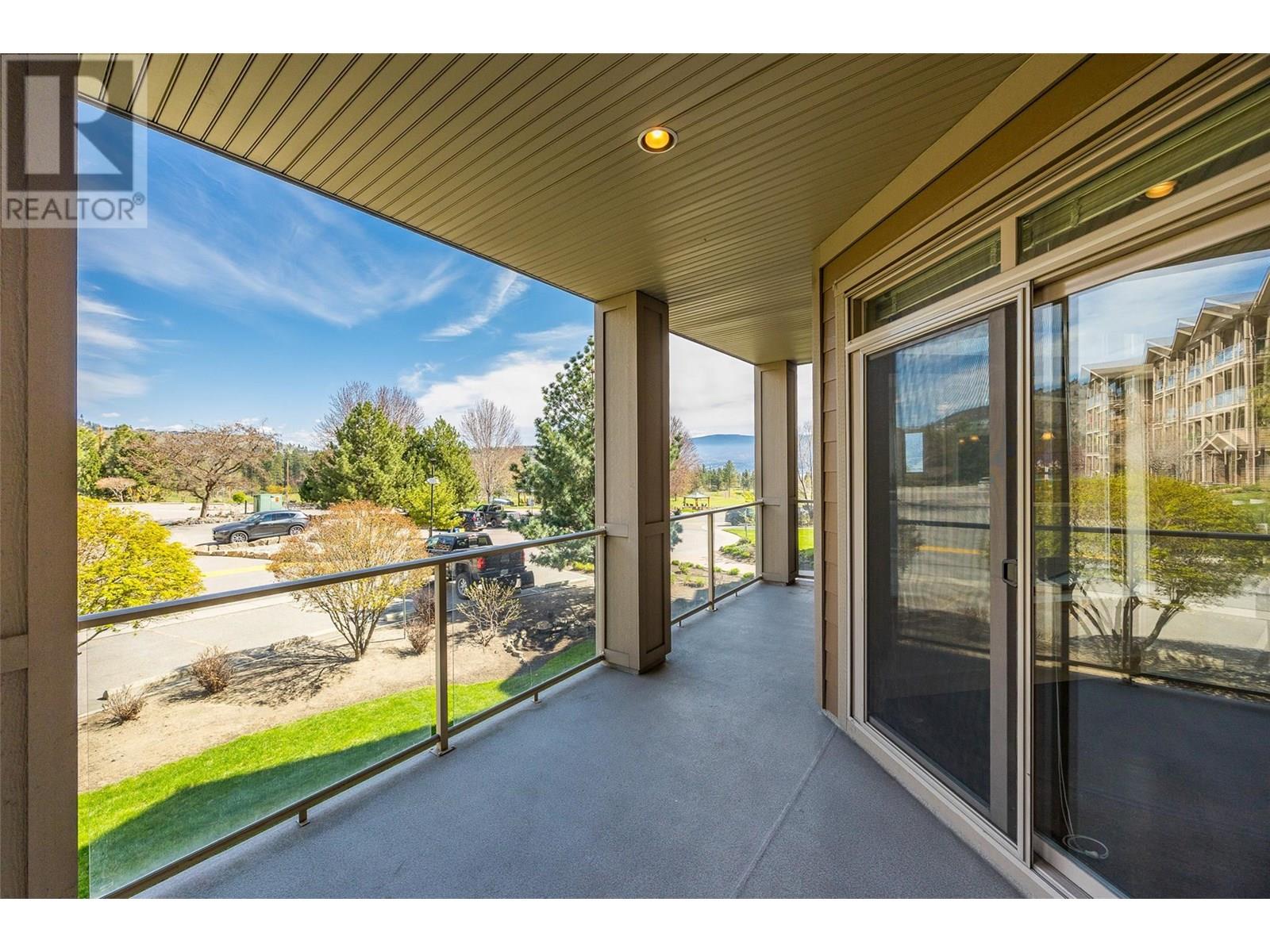 #215 3533 CARRINGTON ROAD - 18
