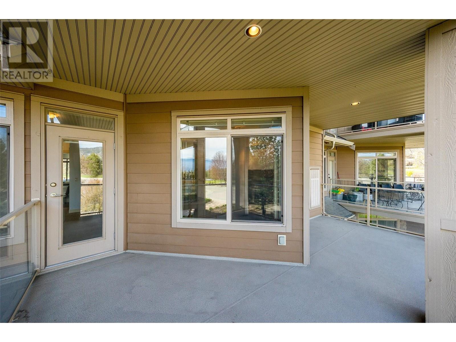#215 3533 CARRINGTON ROAD - 22