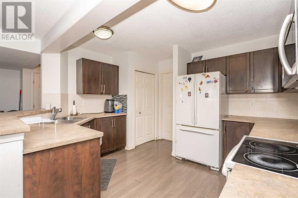 Single Family House for Sale in  Martha