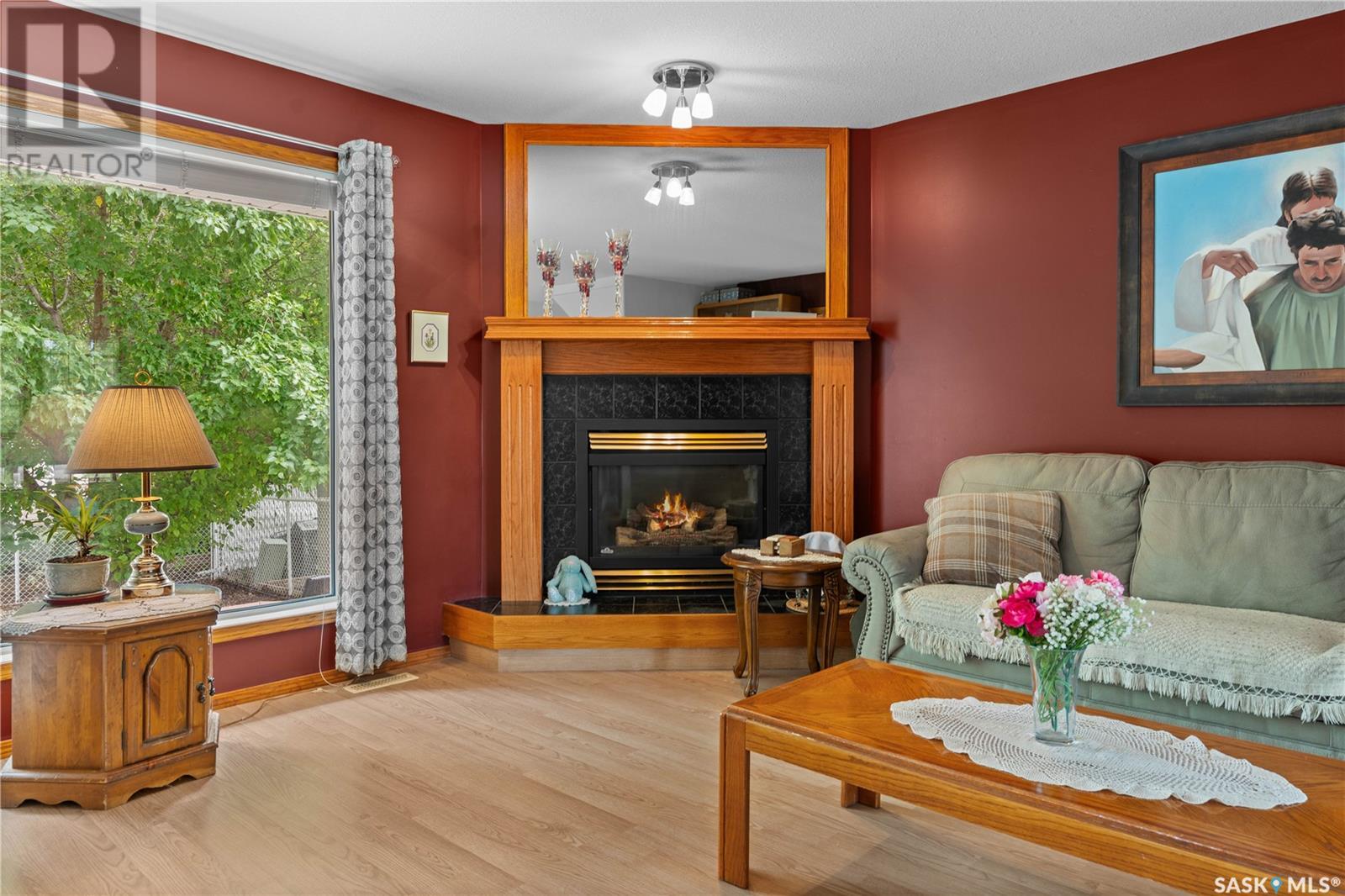 Single Family House 2 Level for Sale in  Hayden Park ROAD Regina 