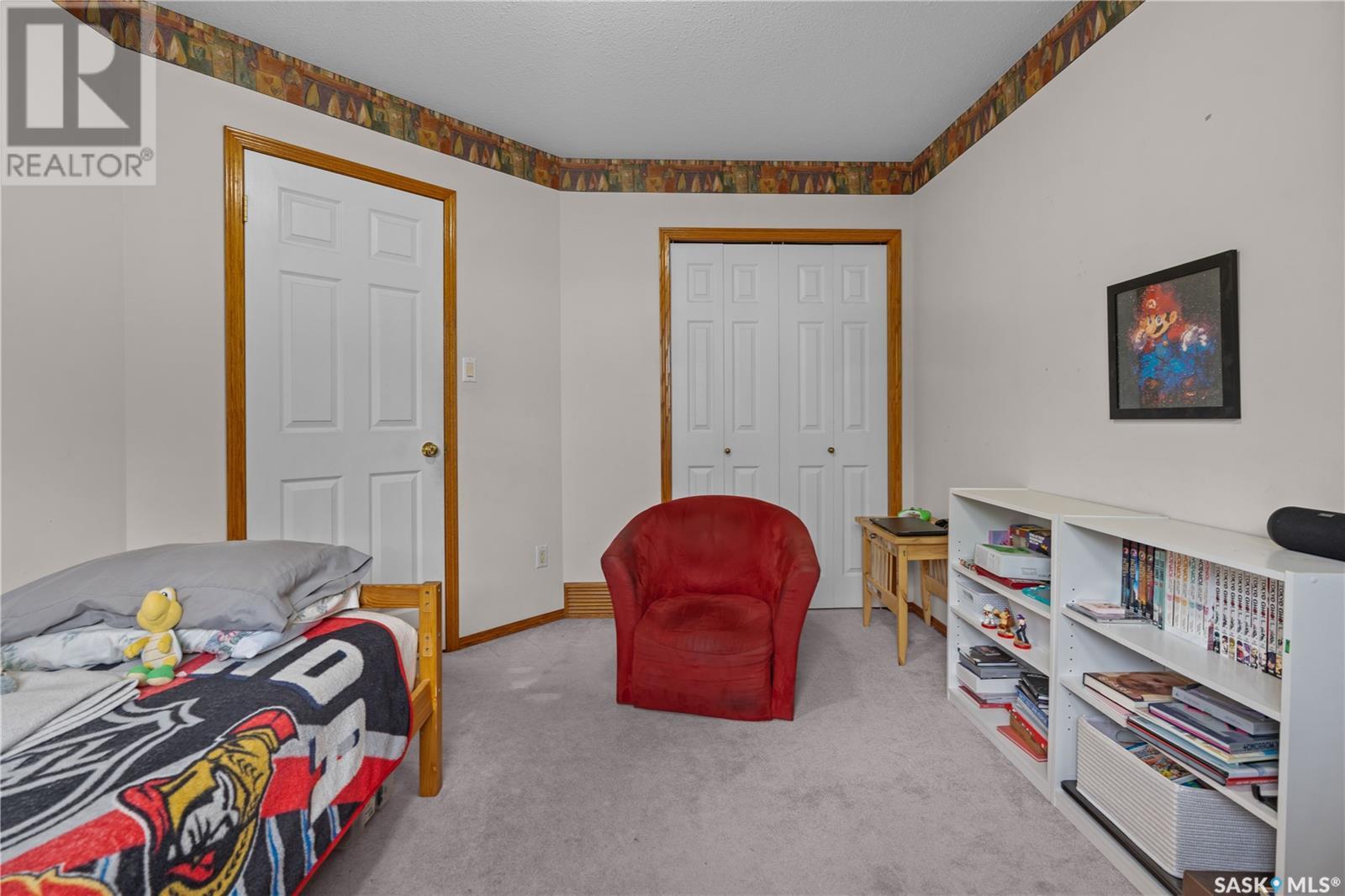 Single Family House 2 Level for Sale in  Hayden Park ROAD Regina 