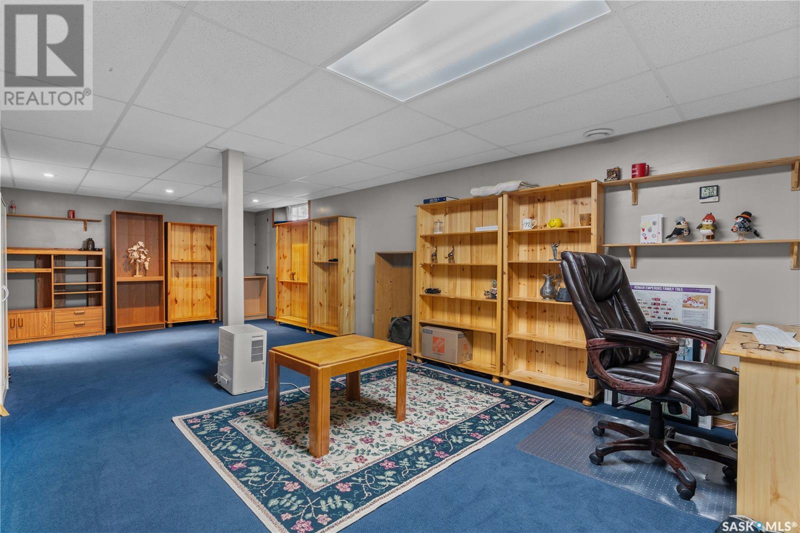 Single Family House 2 Level for Sale in  Hayden Park ROAD Regina 