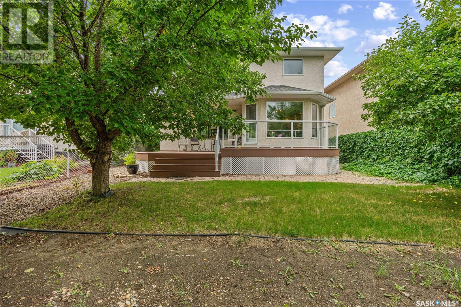 Single Family House 2 Level for Sale in  Hayden Park ROAD Regina 