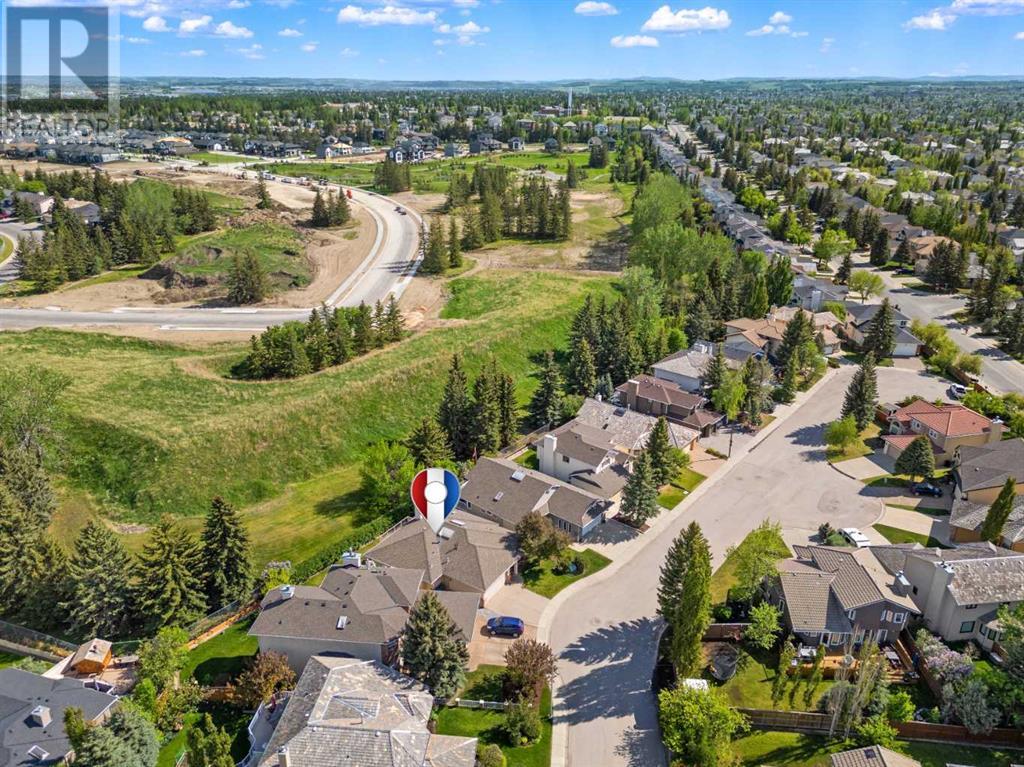 Single Family House Bungalow for Sale in  Shawnee Gardens SW Shawnee Slopes Calgary 