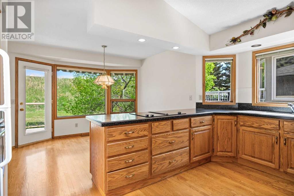 Single Family House Bungalow for Sale in  Shawnee Gardens SW Shawnee Slopes Calgary 