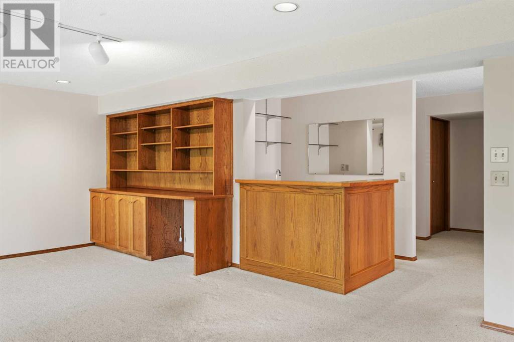 Single Family House Bungalow for Sale in  Shawnee Gardens SW Shawnee Slopes Calgary 