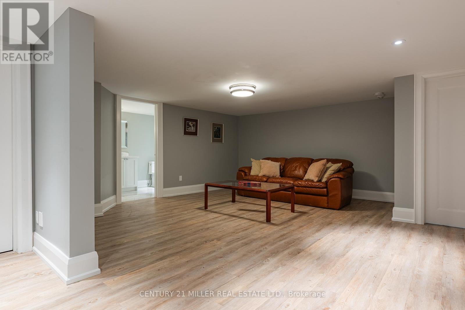 Photo 27 of 6 Chartwell Road, Oakville ON
