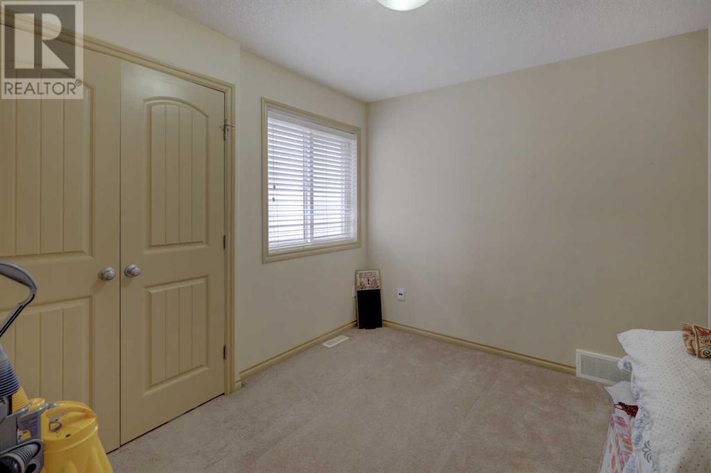 Single Family House for Sale in  Kinlea Link NW Kincora Calgary 