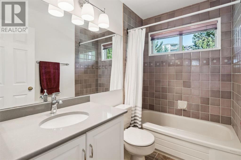 Single Family House for Sale in  Strathlorne Crescent SW Strathcona Park Calgary 