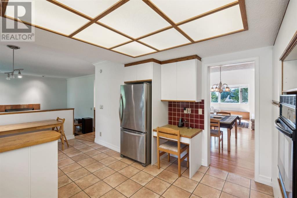 Single Family House for Sale in  Strathlorne Crescent SW Strathcona Park Calgary 