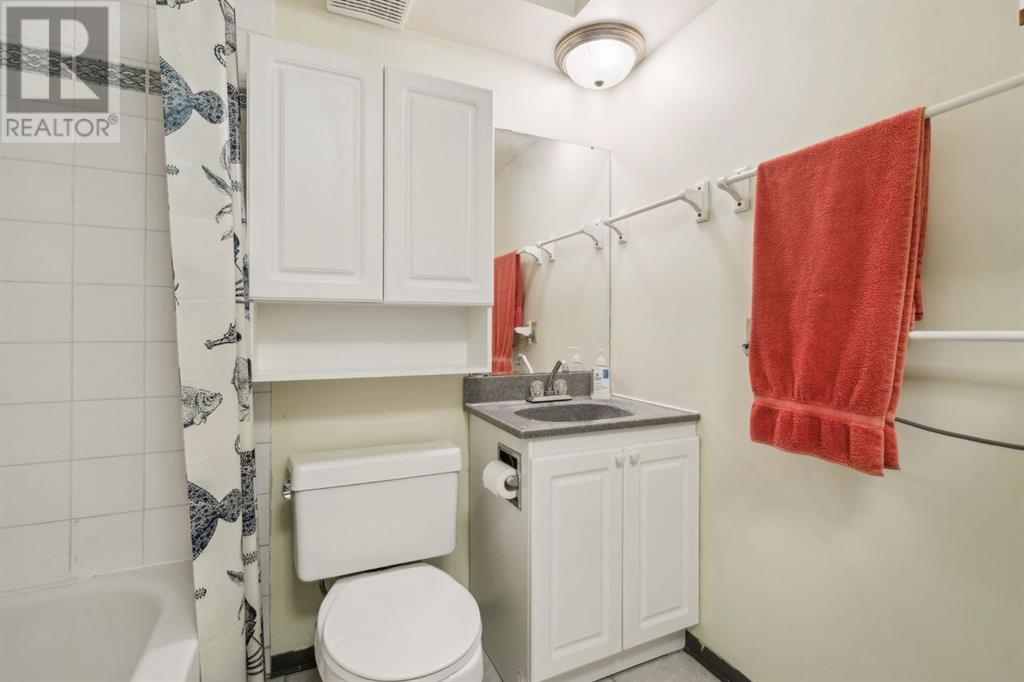 Single Family House for Sale in  Strathlorne Crescent SW Strathcona Park Calgary 
