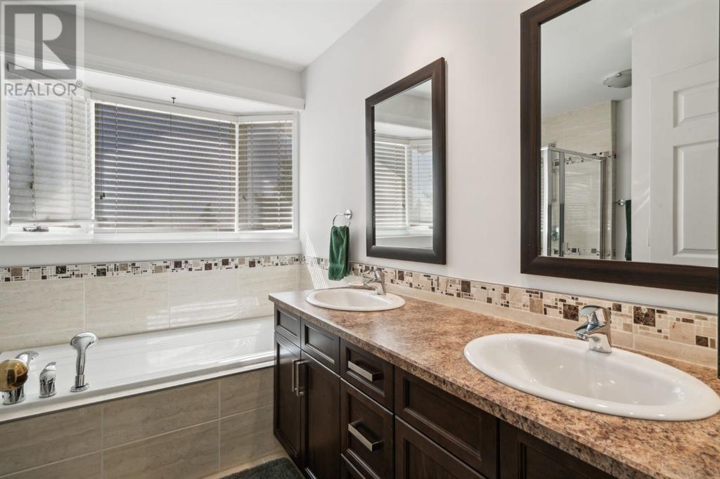 Single Family House for Sale in  Strathlorne Crescent SW Strathcona Park Calgary 