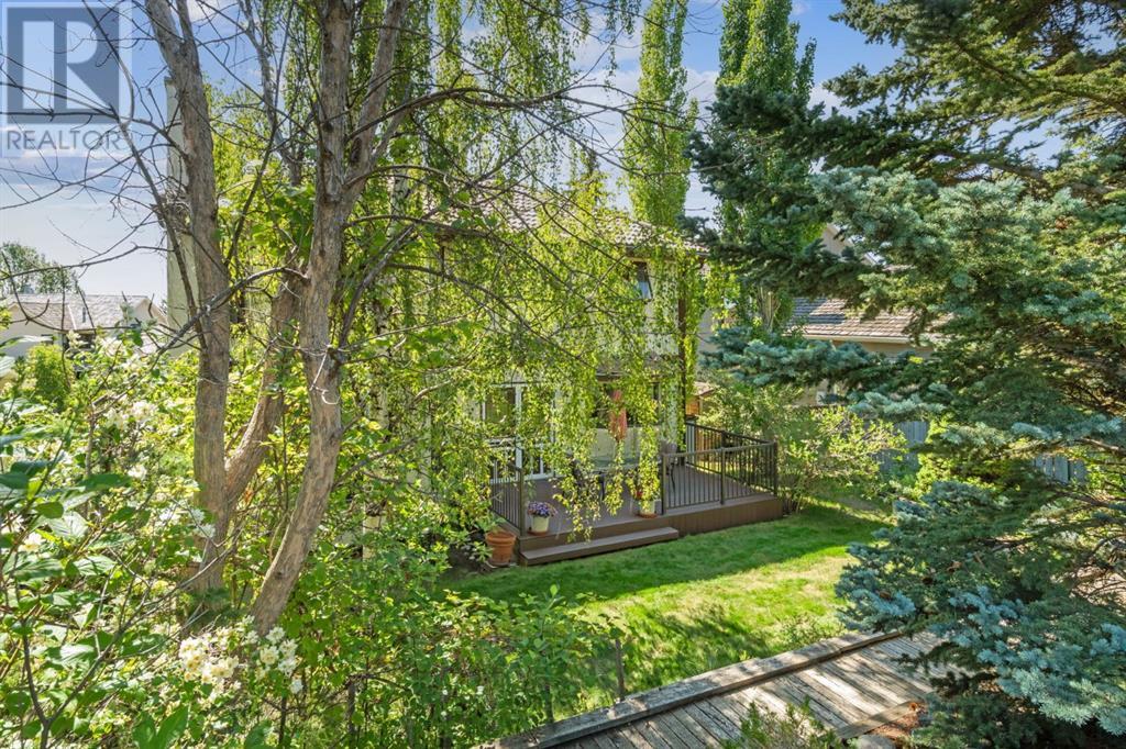 Single Family House for Sale in  Strathlorne Crescent SW Strathcona Park Calgary 