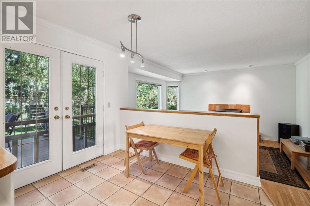 Single Family House for Sale in  Strathlorne Crescent SW Strathcona Park Calgary 