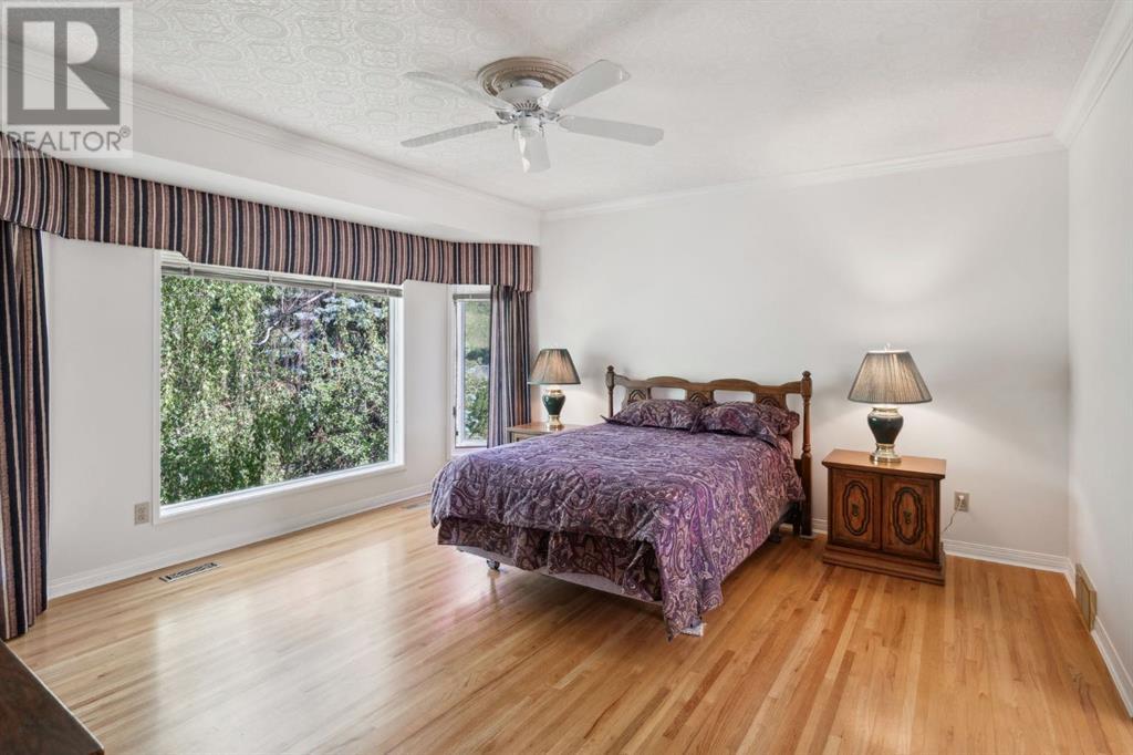 Single Family House for Sale in  Strathlorne Crescent SW Strathcona Park Calgary 