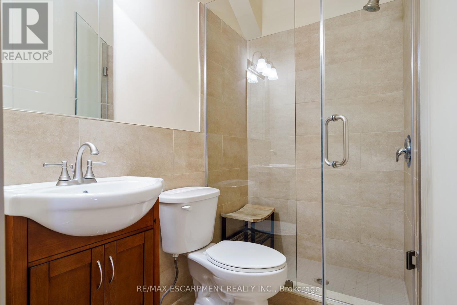 Photo 43 of 275 Cumberland Avenue, Hamilton ON