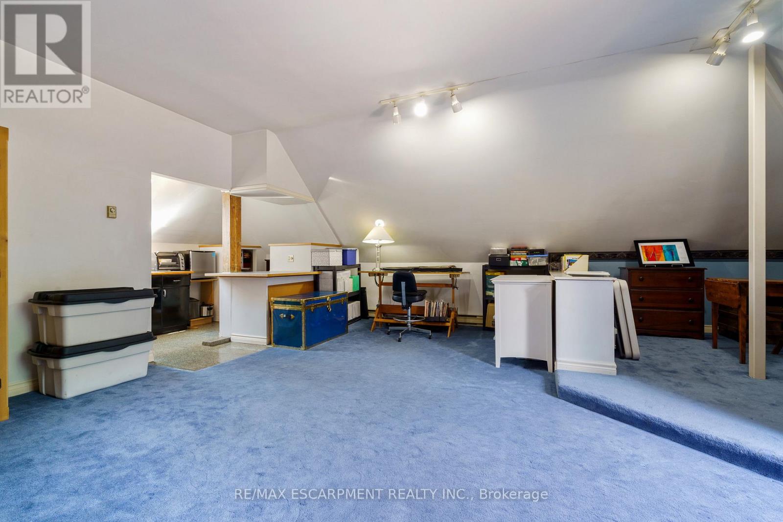 Photo 38 of 275 Cumberland Avenue, Hamilton ON