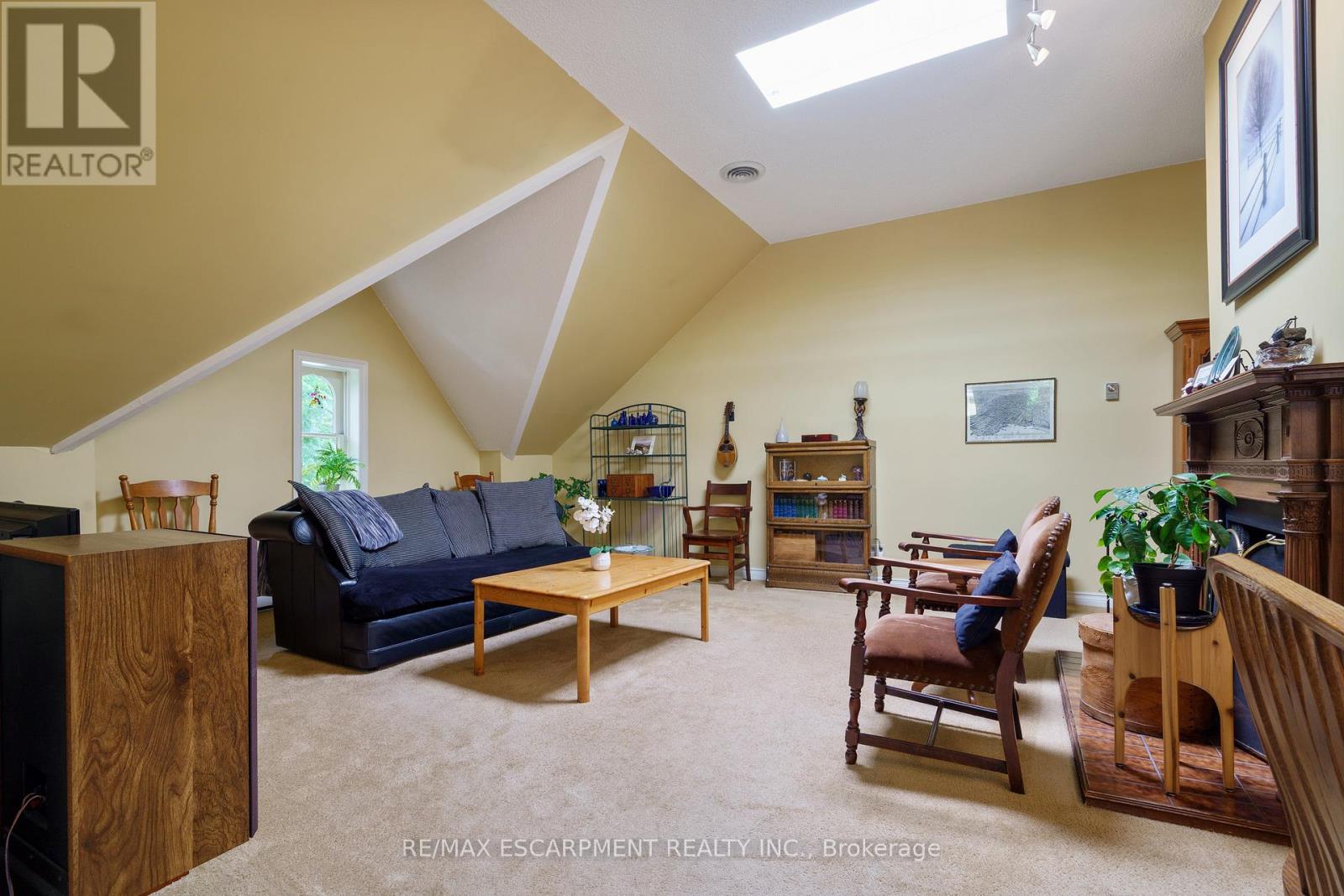 Photo 46 of 275 Cumberland Avenue, Hamilton ON