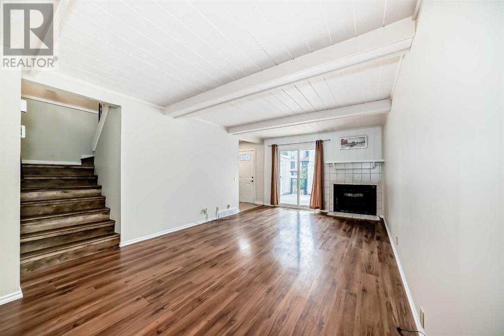 Single Family House for Sale in   Varsity Drive NW Varsity Calgary 