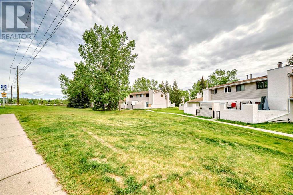 Single Family House for Sale in   Varsity Drive NW Varsity Calgary 