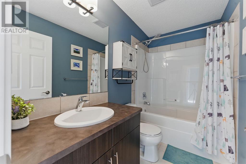 Single Family House for Sale in  Auburn Crest Way SE Auburn Bay Calgary 