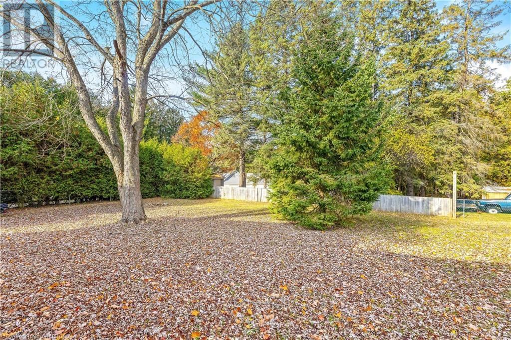 Photo 3 of 274 Alma Street Street, Rockwood ON