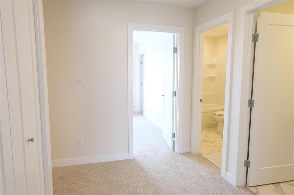 Photo 21 of 53 Gullane Street, Niverville MB