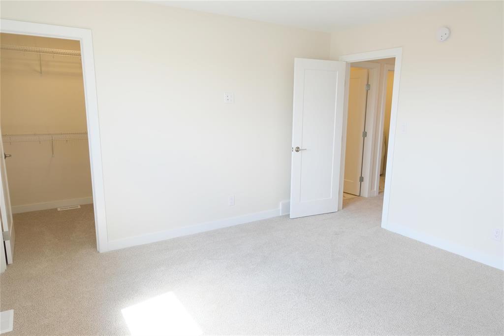 Photo 20 of 53 Gullane Street, Niverville MB
