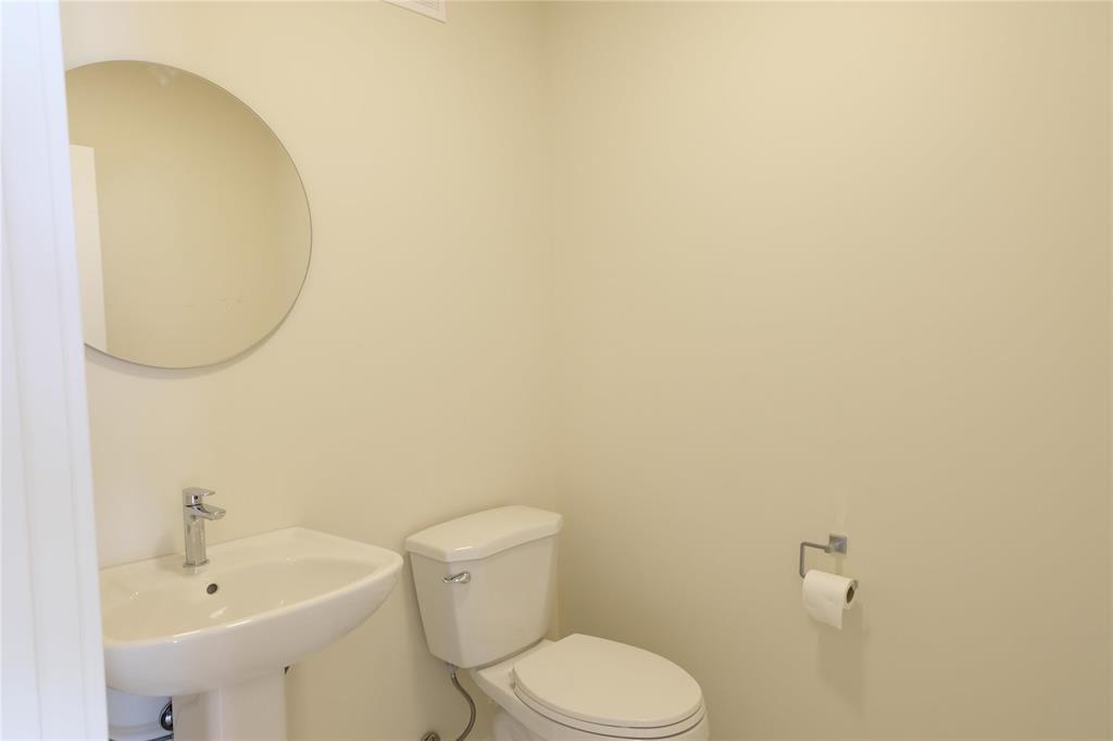 Photo 15 of 53 Gullane Street, Niverville MB