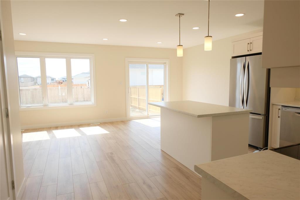 Photo 14 of 53 Gullane Street, Niverville MB