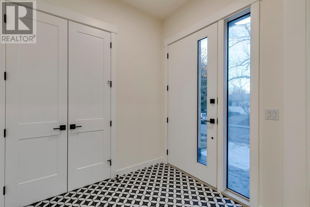 Single Family House for Sale in   Street SW Killarney/Glengarry Calgary 