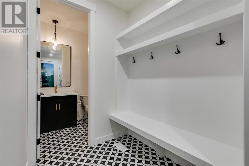 Single Family House for Sale in   Street SW Killarney/Glengarry Calgary 