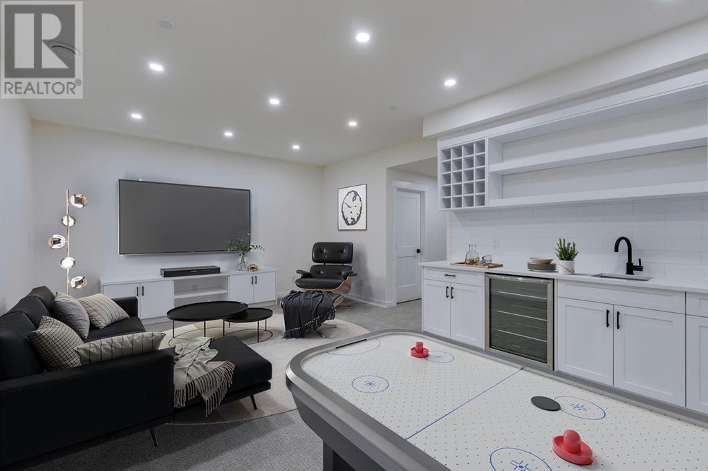 Single Family House for Sale in   Street SW Killarney/Glengarry Calgary 