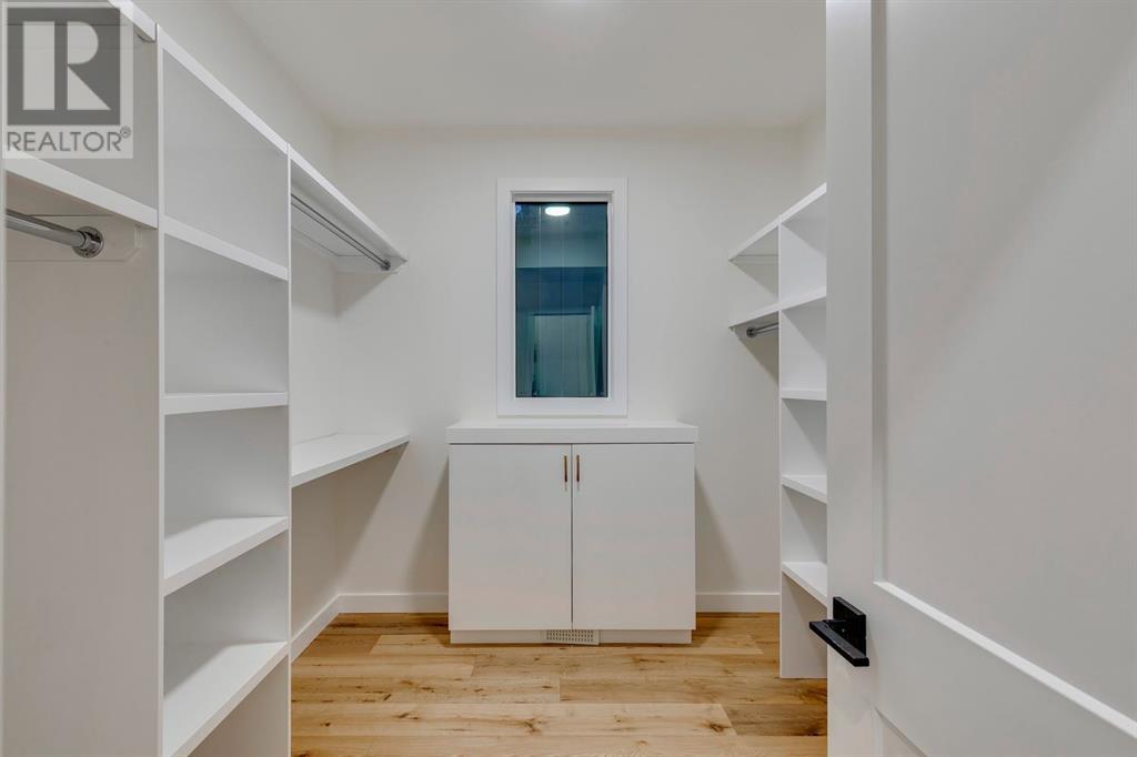 Single Family House for Sale in   Street SW Killarney/Glengarry Calgary 