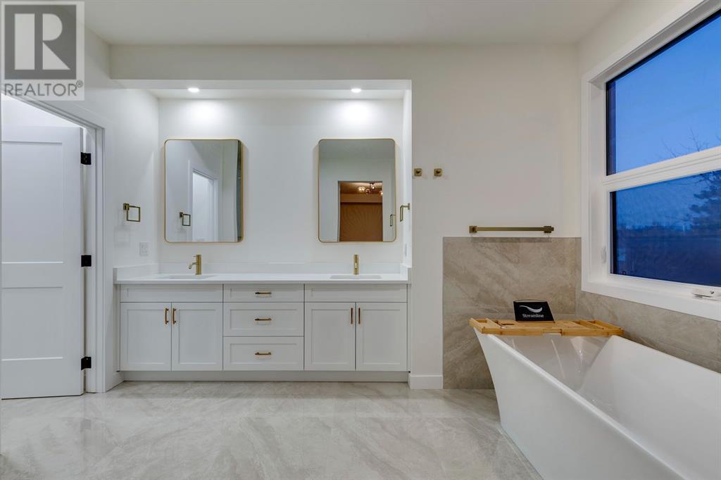 Single Family House for Sale in   Street SW Killarney/Glengarry Calgary 