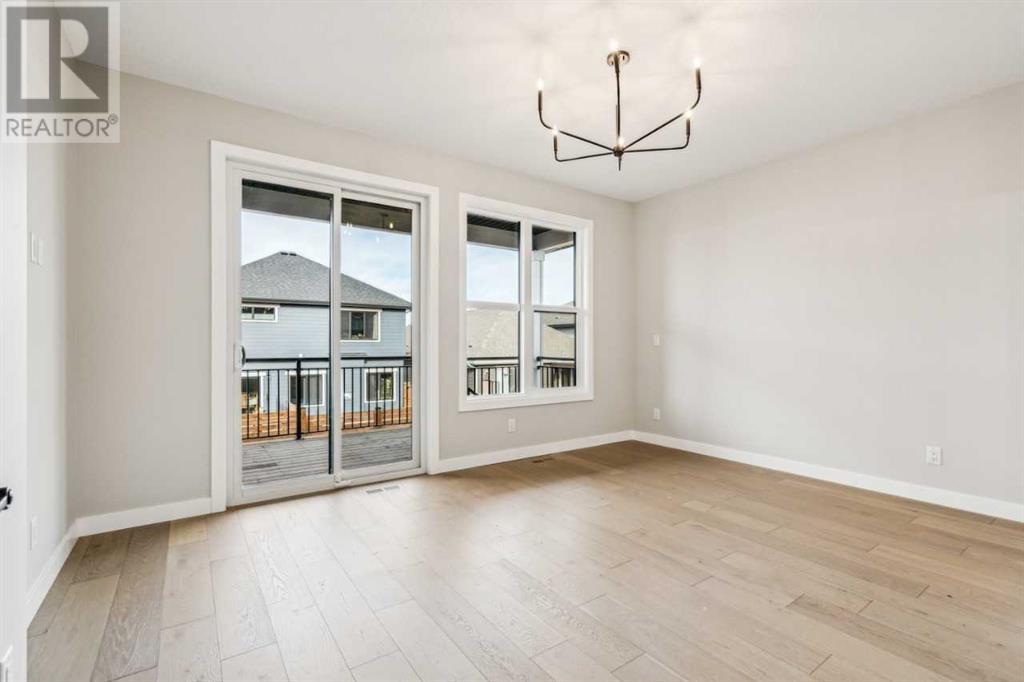 636 Shawnee Terrace SW, Calgary, Alberta