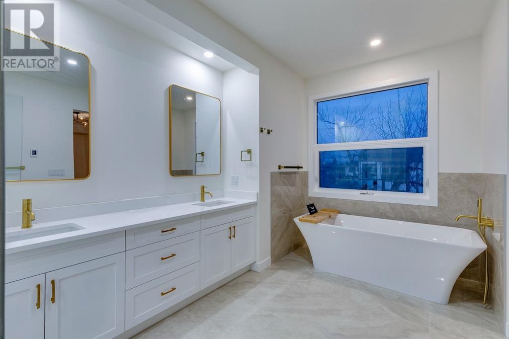 Single Family House for Sale in   Street SW Killarney/Glengarry Calgary 