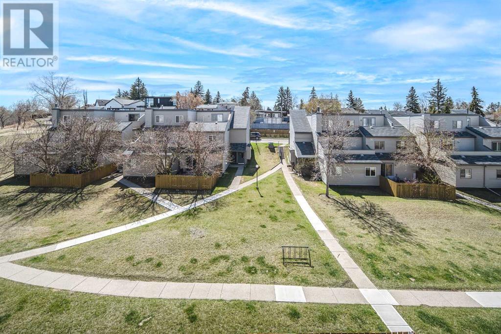 Single Family House for Sale in    Street NW St Andrews Heights Calgary 