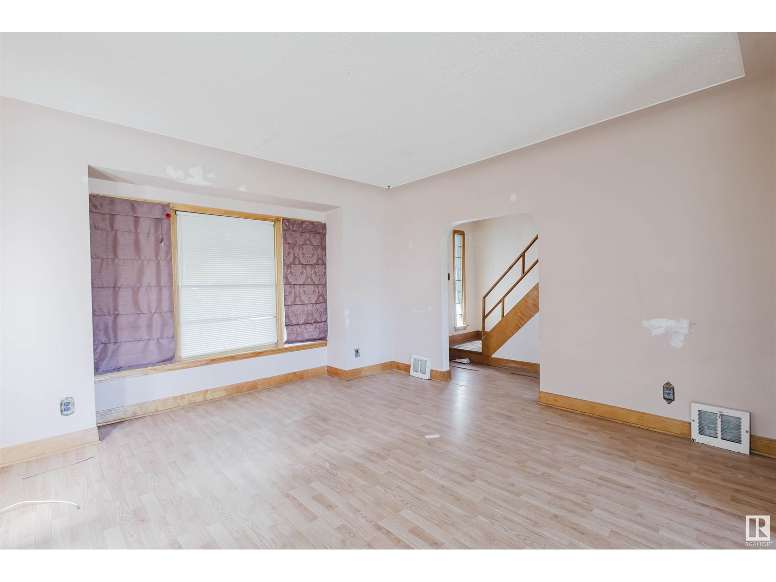 Photo 11 of 10827 111 St Nw, Edmonton AB