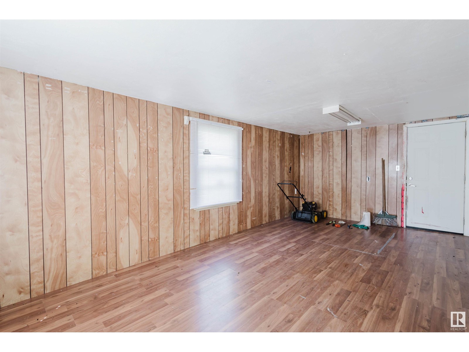 Photo 20 of 10827 111 St Nw, Edmonton AB