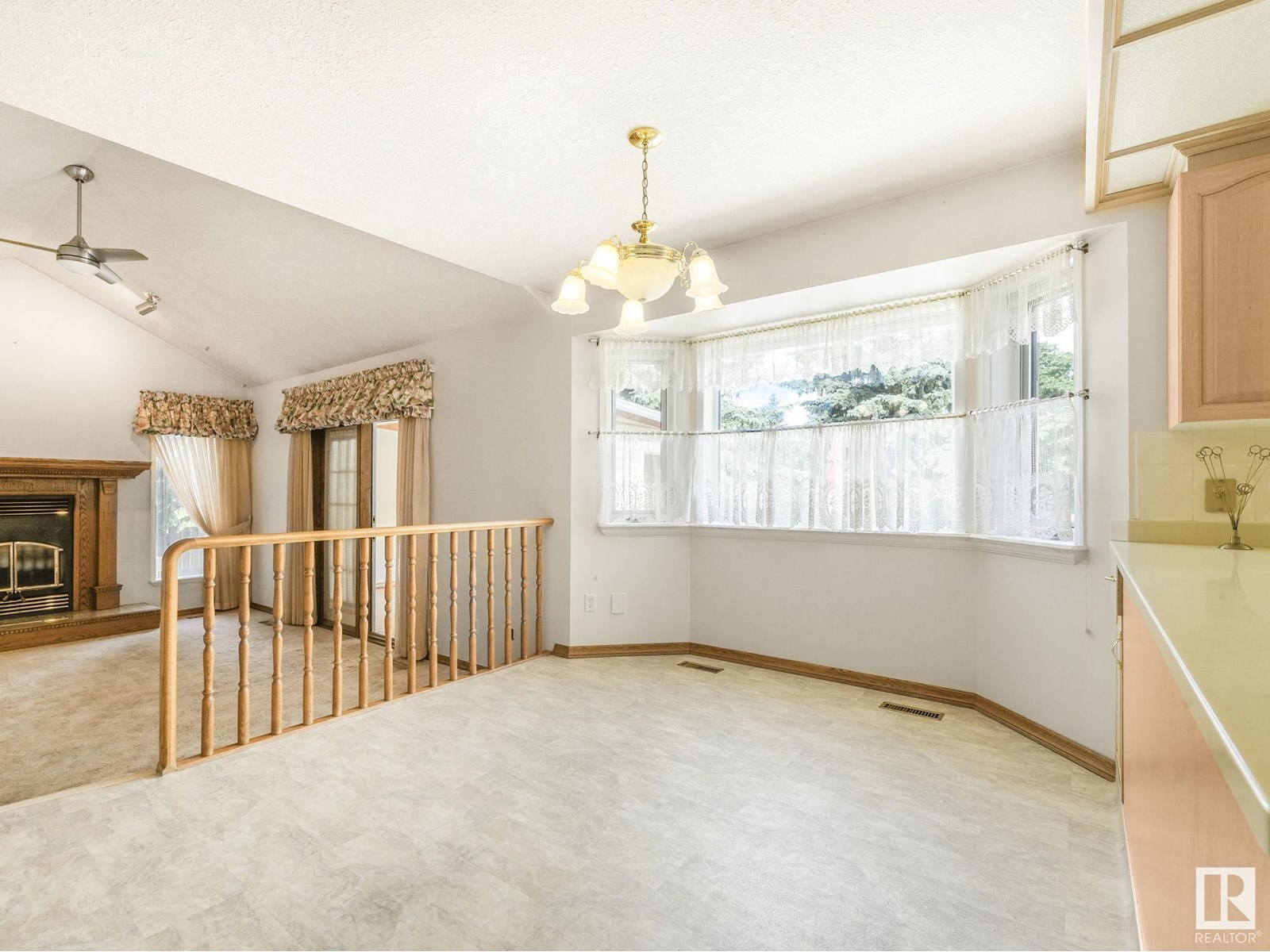 Photo 52 of 1820 Bearspaw Dr W Nw, Edmonton AB