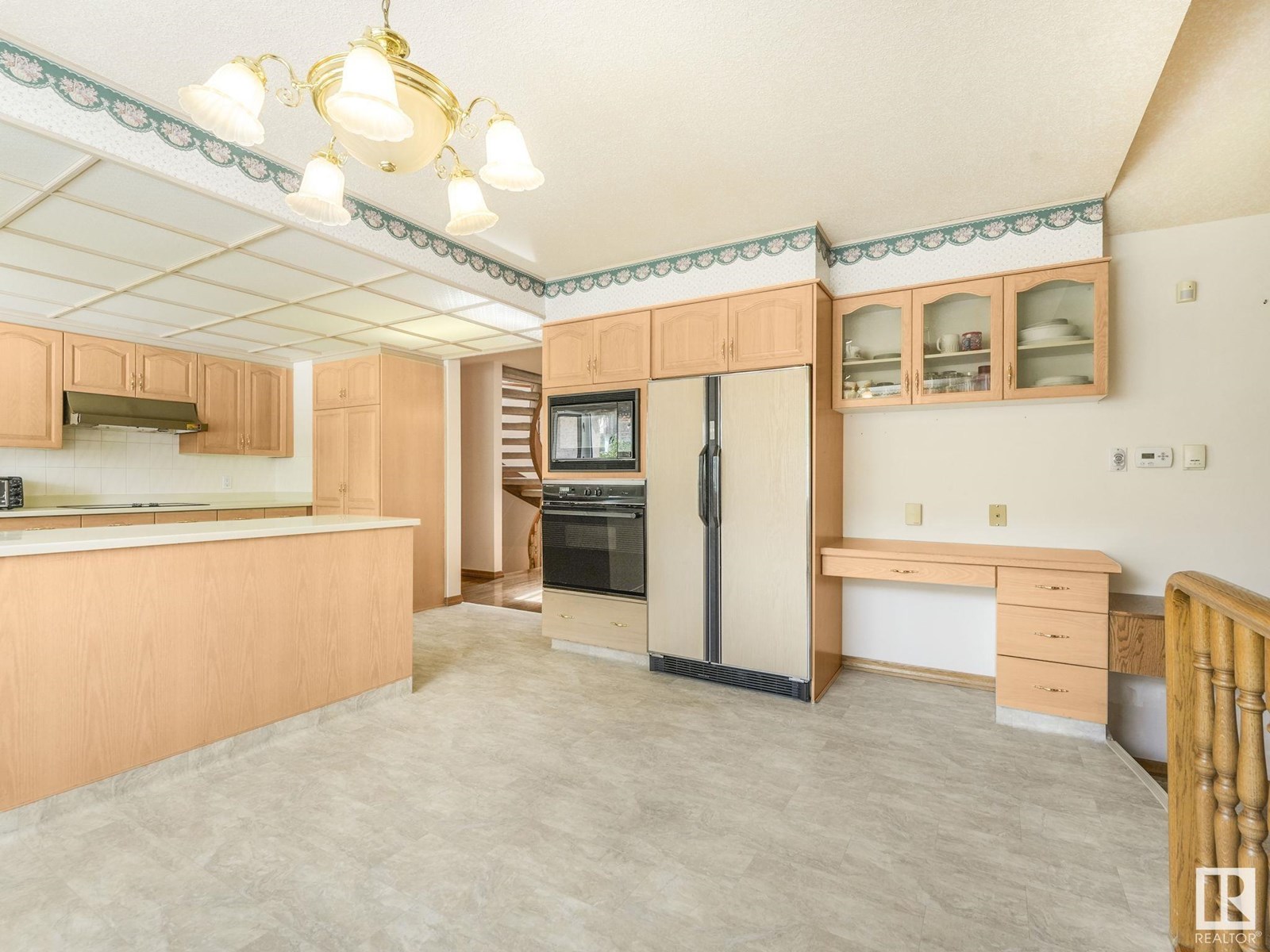 Photo 29 of 1820 Bearspaw Dr W Nw, Edmonton AB