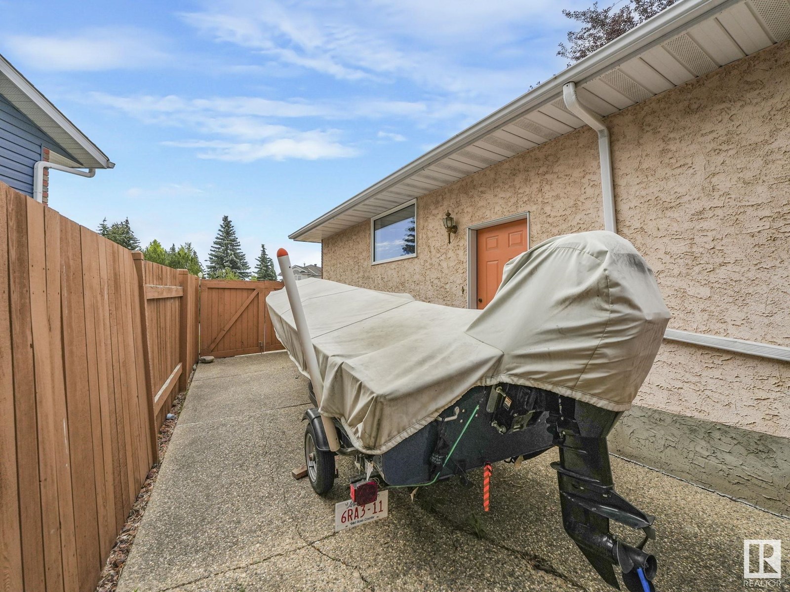 Photo 35 of 1820 Bearspaw Dr W Nw, Edmonton AB