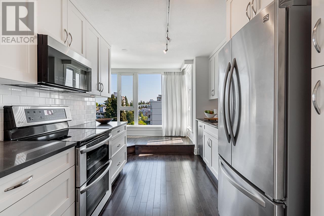 Photo 10 of 903 5425 Yew Street, Vancouver BC