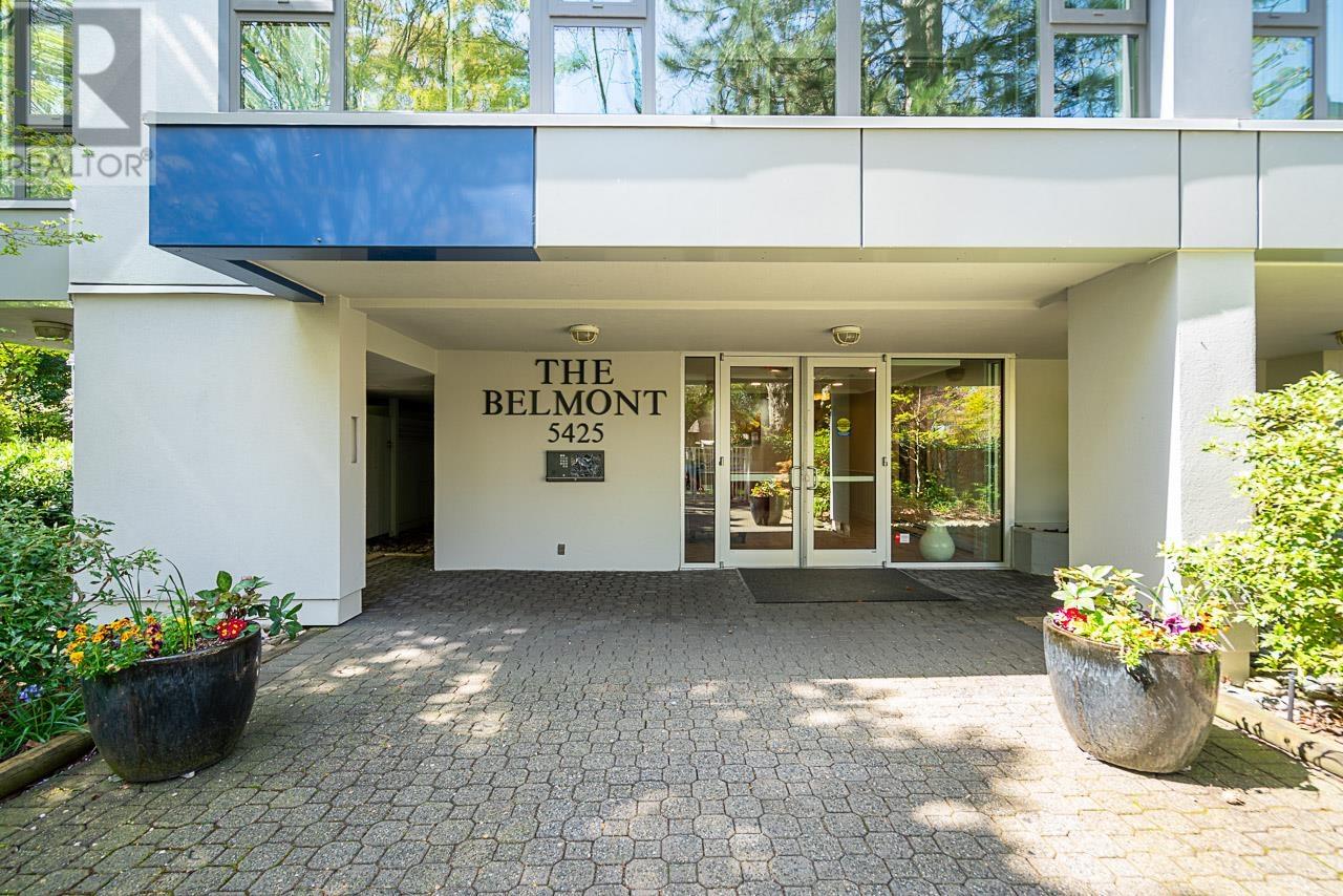 Photo 2 of 903 5425 Yew Street, Vancouver BC