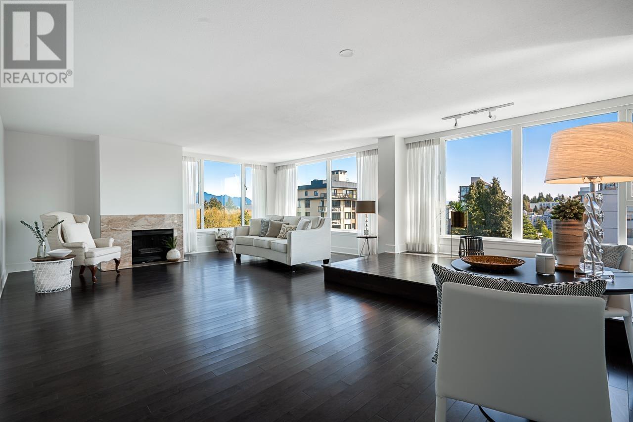Photo 3 of 903 5425 Yew Street, Vancouver BC