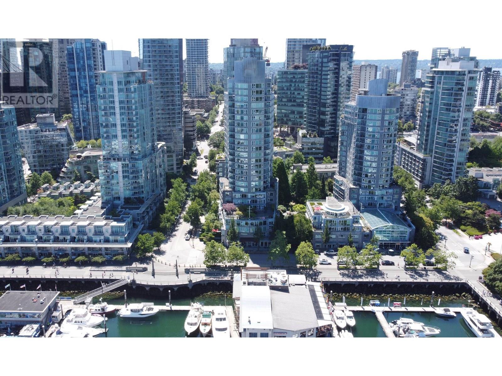 Photo 16 of 305 535 Nicola Street, Vancouver BC