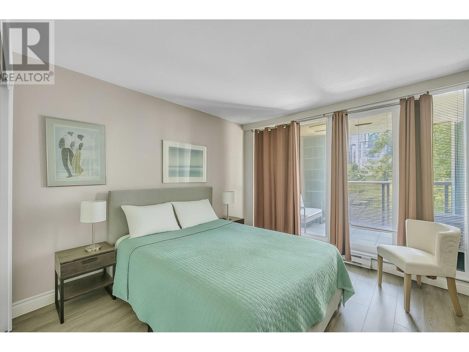 Photo 4 of 305 535 Nicola Street, Vancouver BC