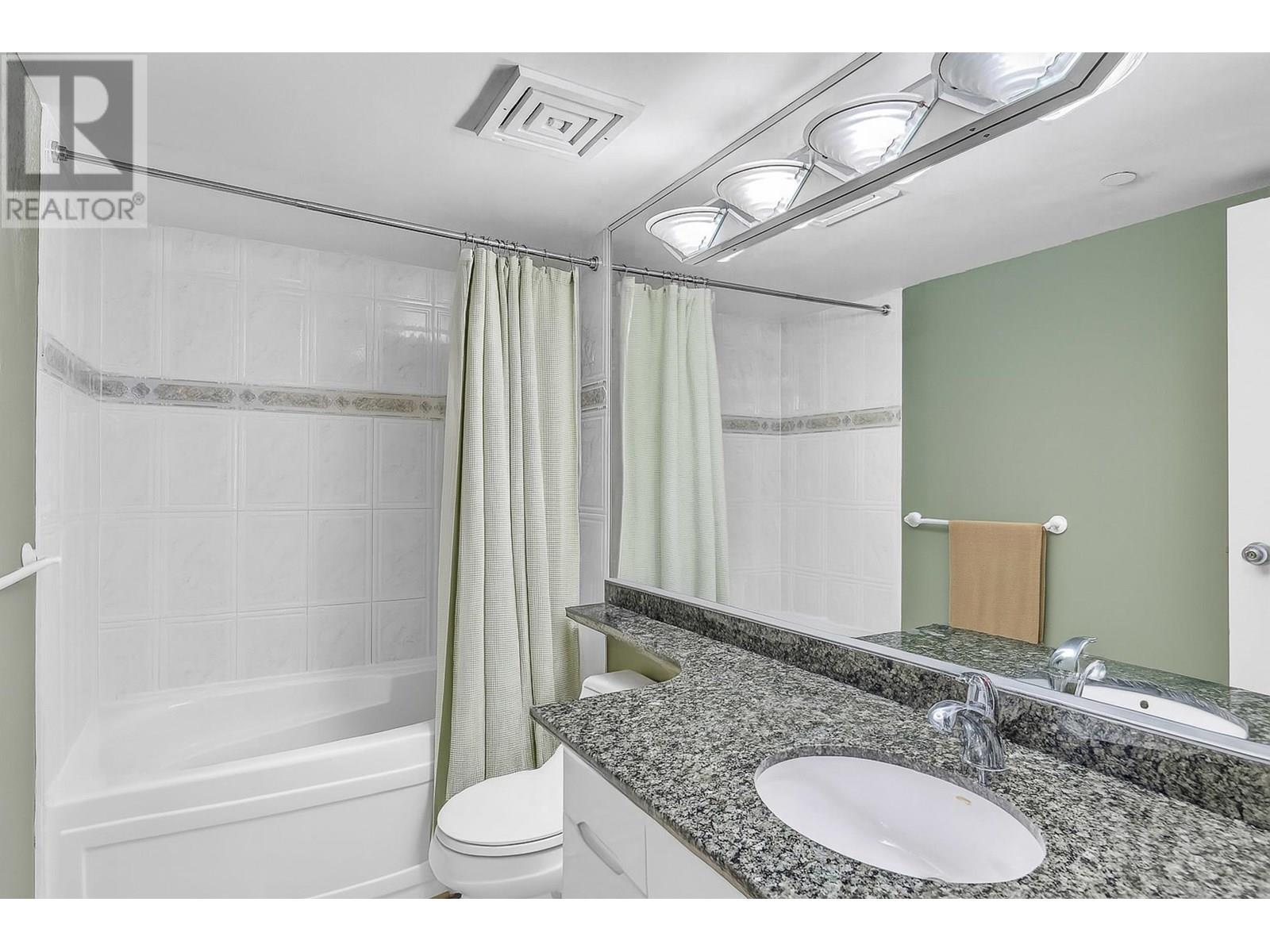 Photo 8 of 305 535 Nicola Street, Vancouver BC
